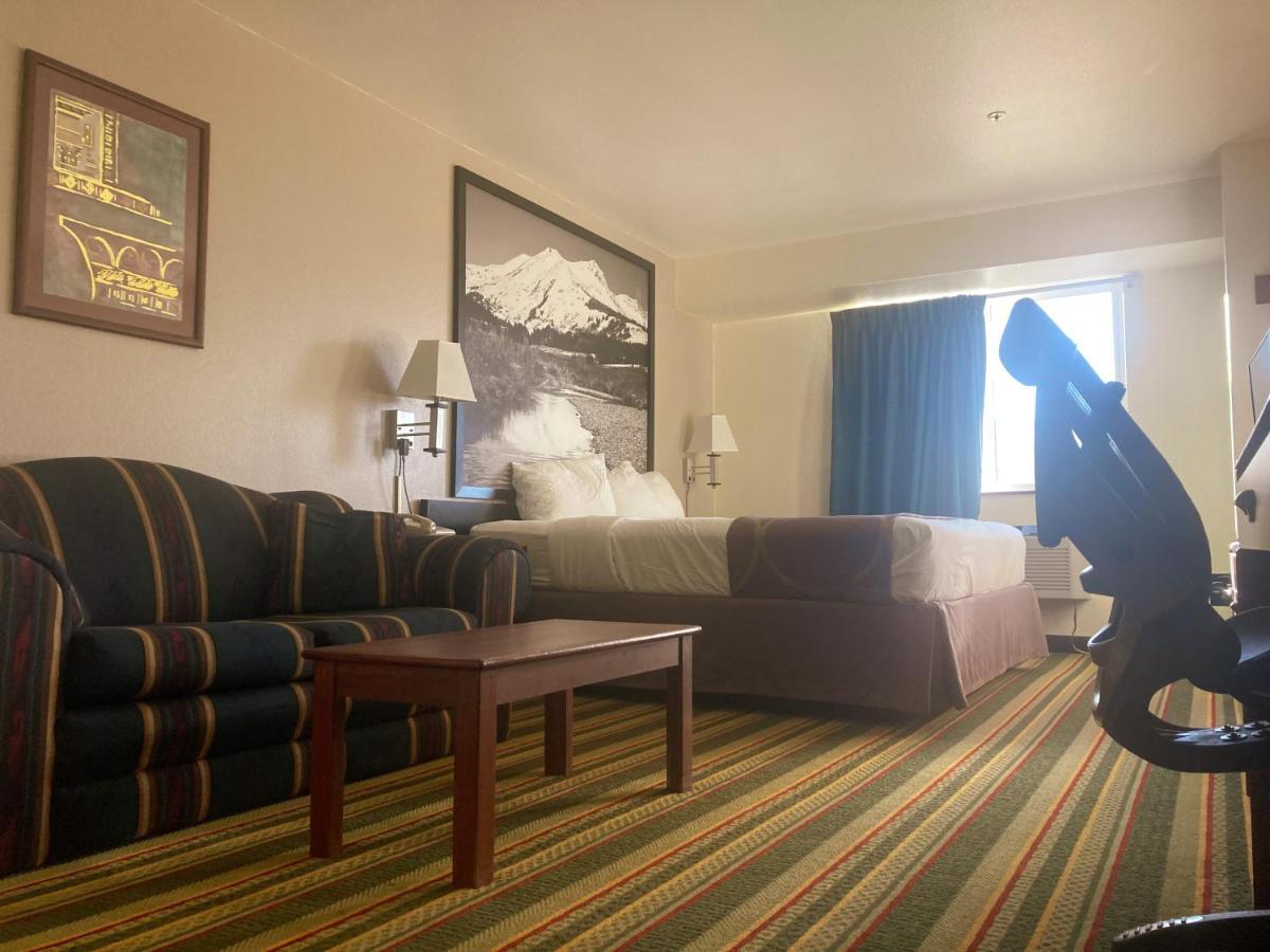 Super 8 By Wyndham Windsor Hotell Eksteriør bilde