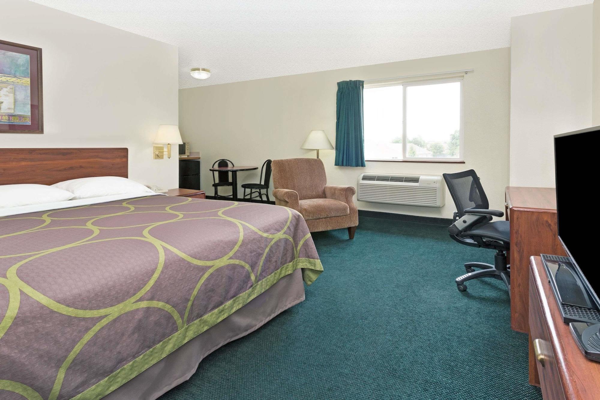 Super 8 By Wyndham Windsor Hotell Eksteriør bilde